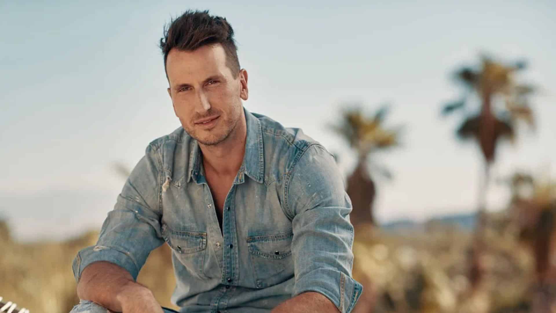 Russell_Dickerson